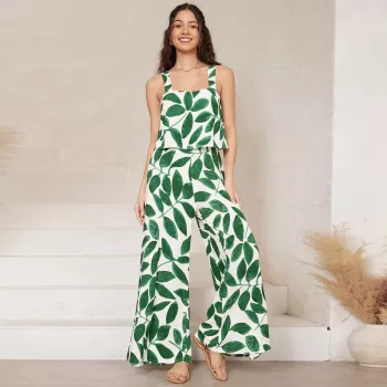 Paisley Suspender Jumpsuit Set: Fit & Streetwear Styling